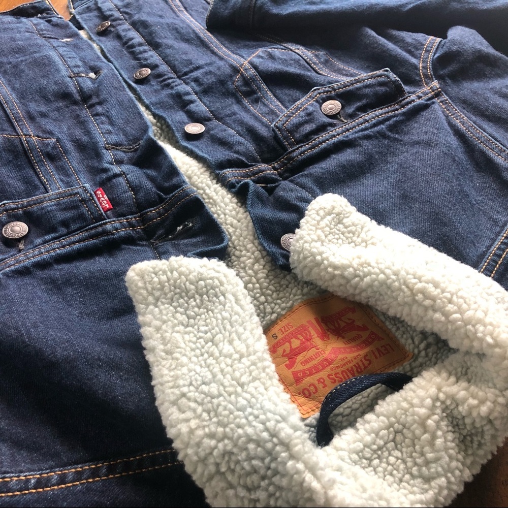 Levi’s Fleece Warm Lined Dark Denim Jean Jacket SM - Picture 5 of 5